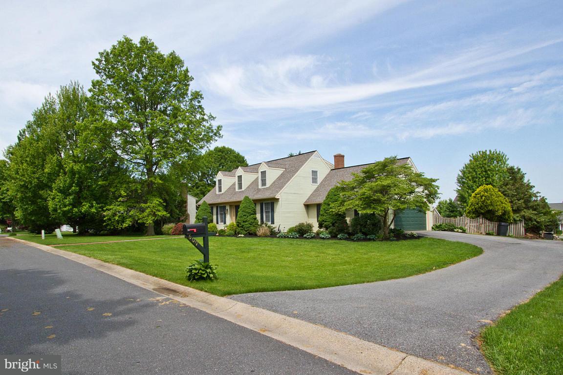609 Laurel Lane Lancaster, PA 17601 - Photo 5 of 63