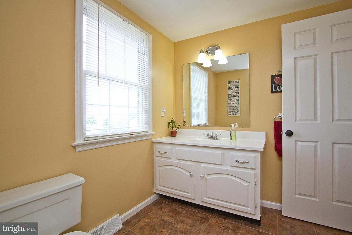 609 Laurel Lane Lancaster, PA 17601 - Photo 45 of 63