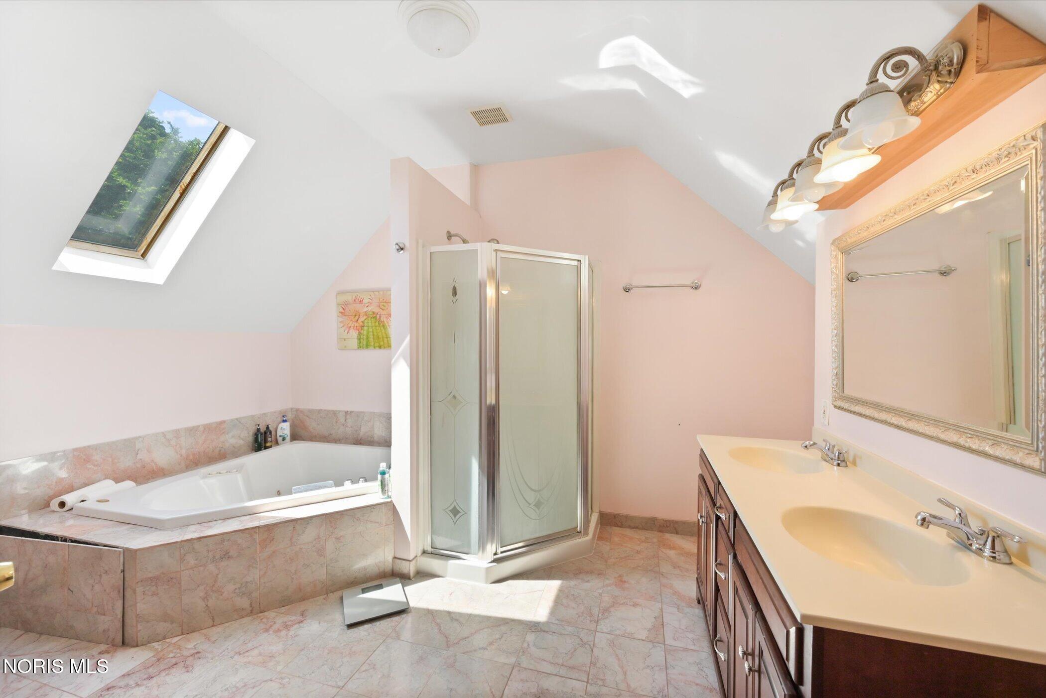 2459 Goddard Road Toledo, OH 43606 - Photo 24 of 38 Gallery Image 24