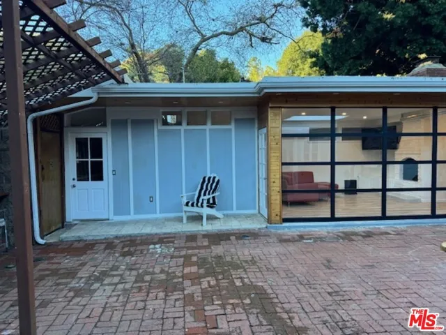 $5,995 | 1636 North Beverly Glen Boulevard, Los Angeles, CA 90077