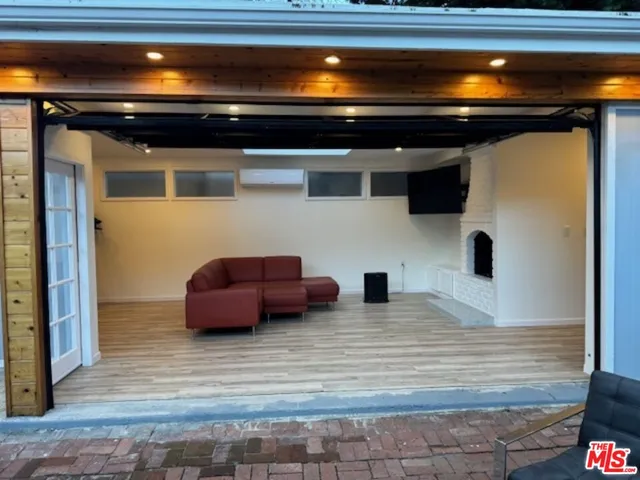 $5,995 | 1636 North Beverly Glen Boulevard, Los Angeles, CA 90077