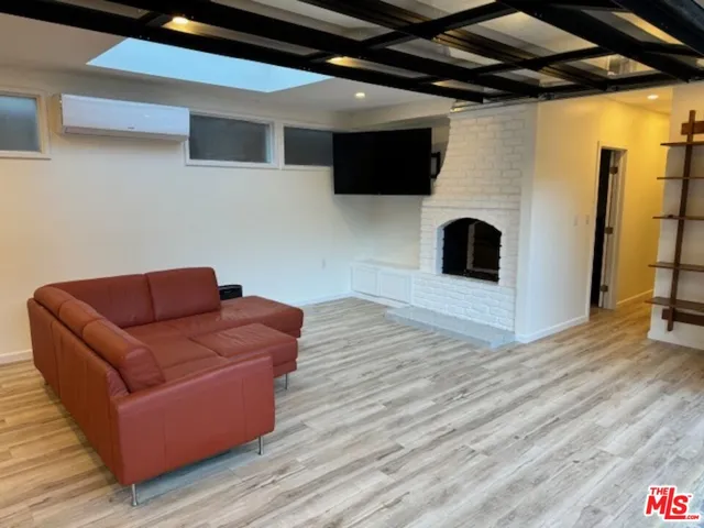 $5,995 | 1636 North Beverly Glen Boulevard, Los Angeles, CA 90077