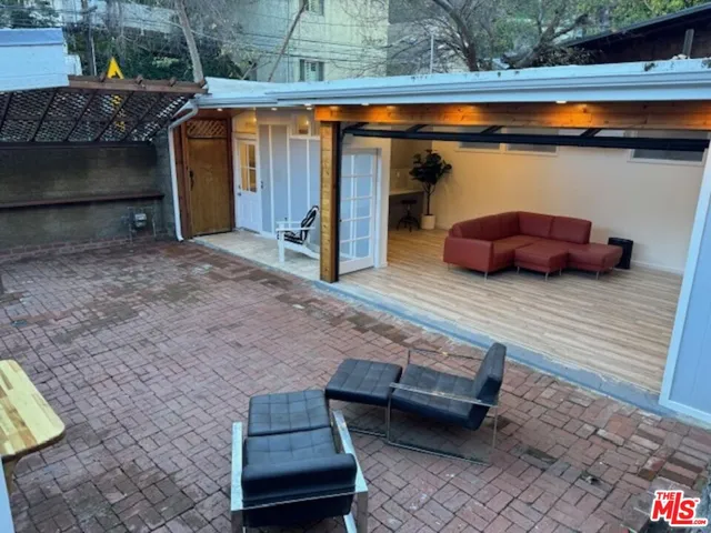 $5,995 | 1636 North Beverly Glen Boulevard, Los Angeles, CA 90077