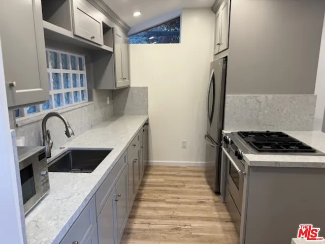 $5,995 | 1636 North Beverly Glen Boulevard, Los Angeles, CA 90077