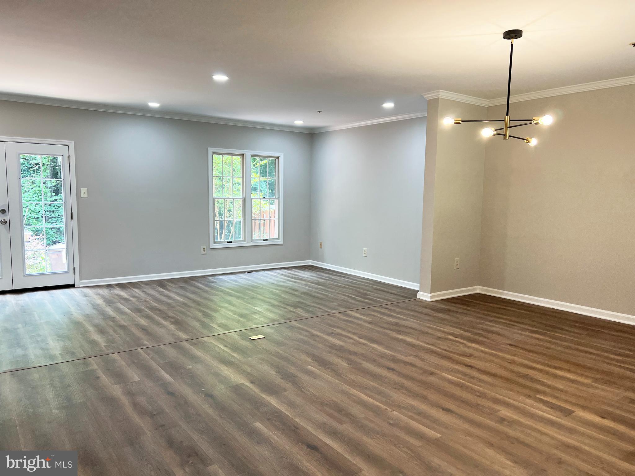9208 Ispahan Loop Laurel, MD 20708 - Photo 4 of 16