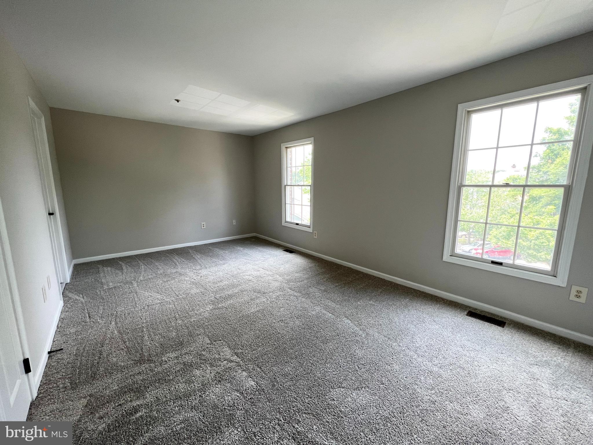 9208 Ispahan Loop Laurel, MD 20708 - Photo 8 of 16