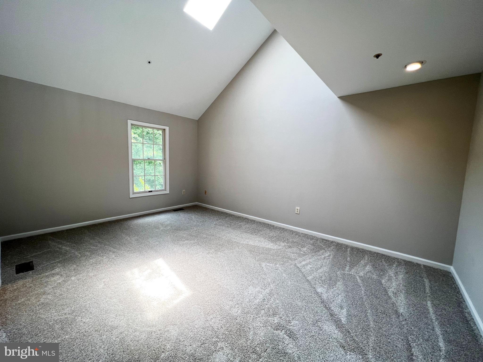 9208 Ispahan Loop Laurel, MD 20708 - Photo 9 of 16