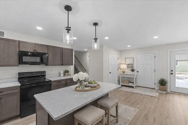 $549,900 | 28 Dozer Drive, St. Albans Town, VT 05478