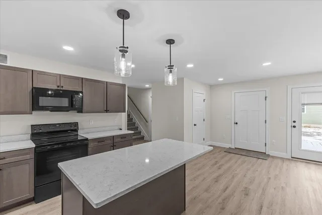 $549,900 | 28 Dozer Drive, St. Albans Town, VT 05478