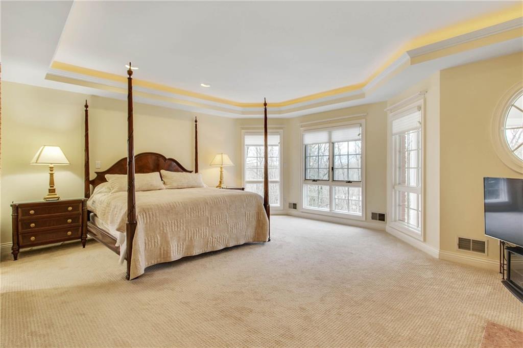 63 Spring Valley Lane Pittsburgh, PA 15238 - Photo 19 of 25 Gallery Image 19