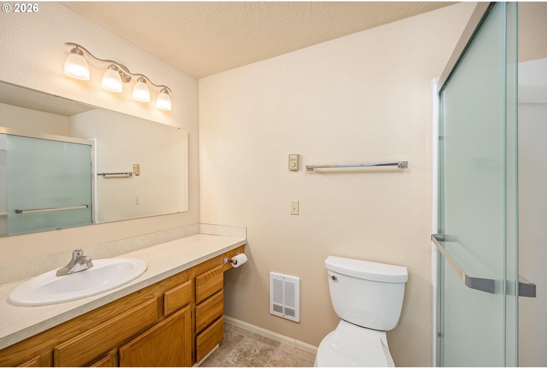 639 South 70th Street Springfield, OR 97478 - Photo 14 of 31 Gallery Image 14