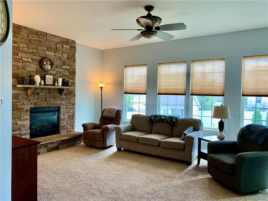 Plenty of natural daylight from wall of windows