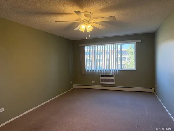 $1,800 | 350 South Clinton Street, Unit 10C, Denver, CO 80247