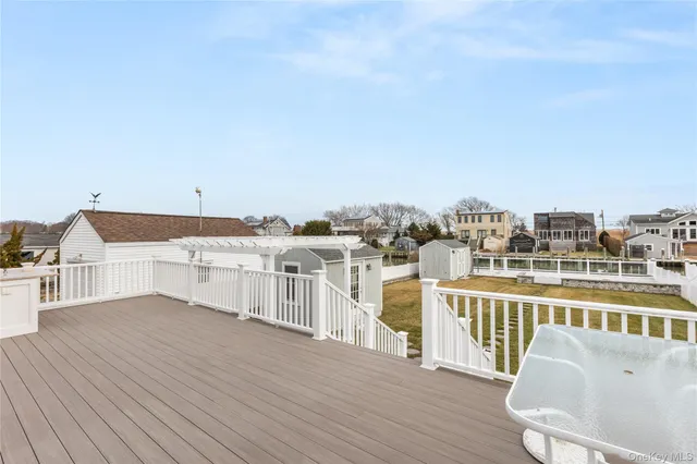 $970,000 | 20 Namkee Lane, Blue Point, NY 11715