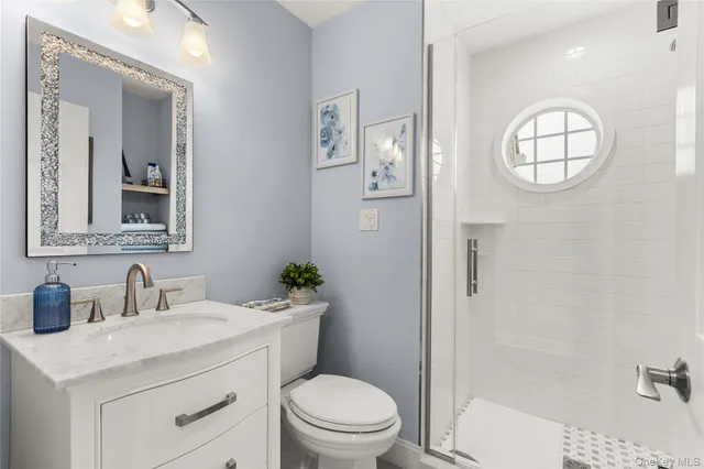 $970,000 | 20 Namkee Lane, Blue Point, NY 11715