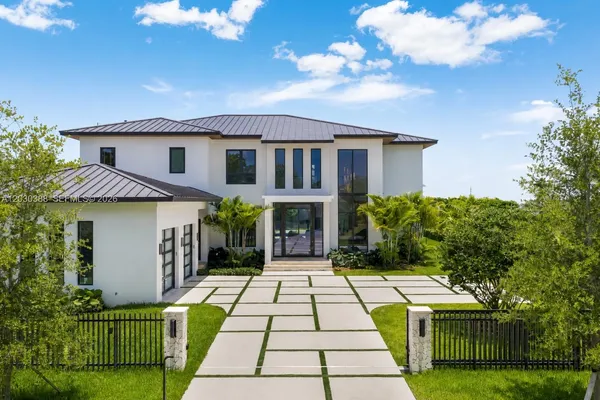 $5,995,000 | 6641 Southwest 85th Street, Miami, FL 33143