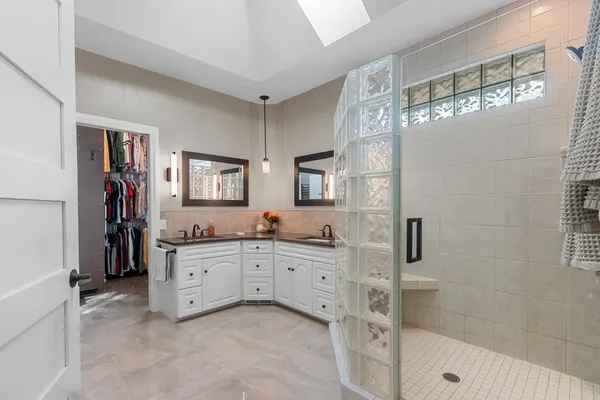 $699,900 | 2645 Teresa Drive, Green Bay, WI 54311
