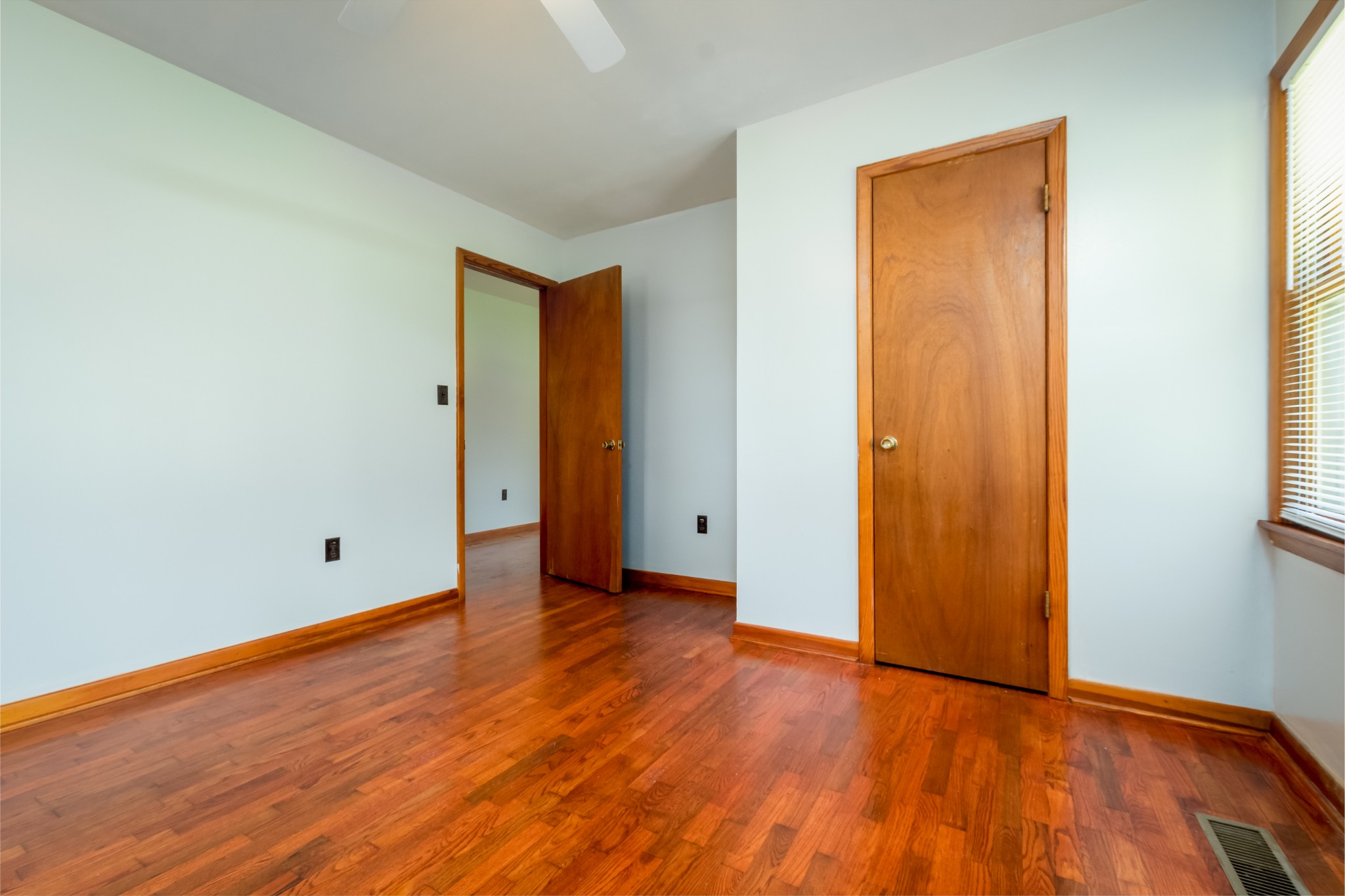 2432 Old Furnace Road Decaturville, TN 38329 - Photo 12 of 33 Gallery Image 12