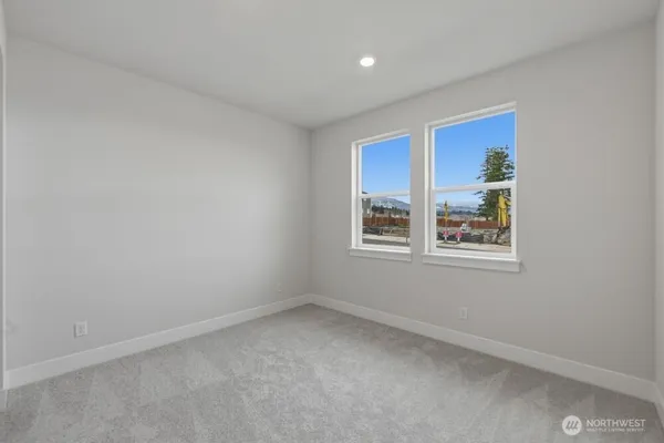 $649,999 | 797 Weaver Drive East, Enumclaw, WA 98022