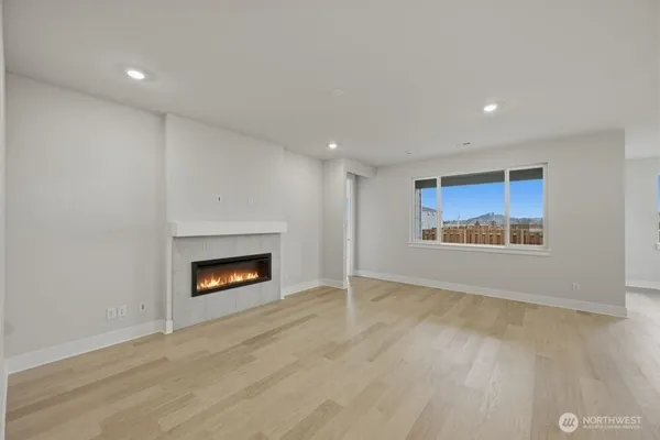 $649,999 | 797 Weaver Drive East, Enumclaw, WA 98022