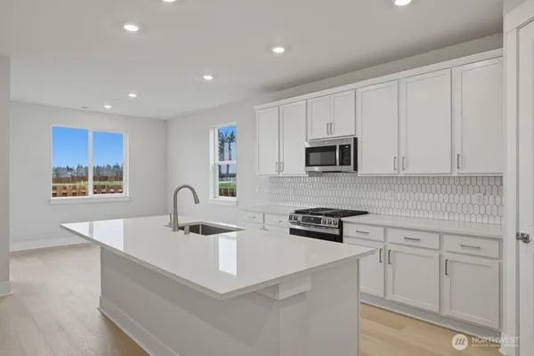 $649,999 | 797 Weaver Drive East, Enumclaw, WA 98022