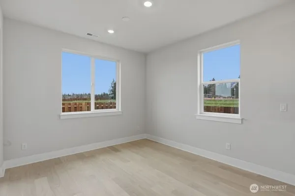 $649,999 | 797 Weaver Drive East, Enumclaw, WA 98022