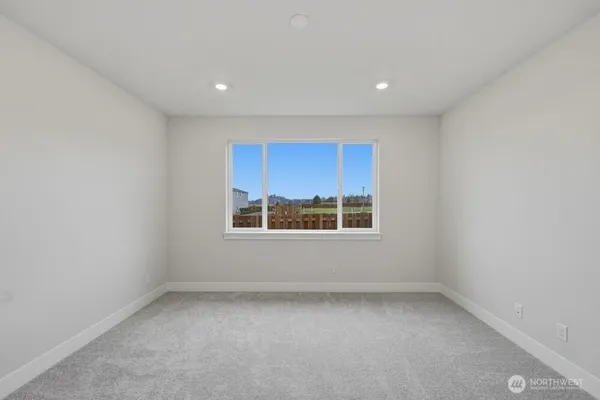 $649,999 | 797 Weaver Drive East, Enumclaw, WA 98022