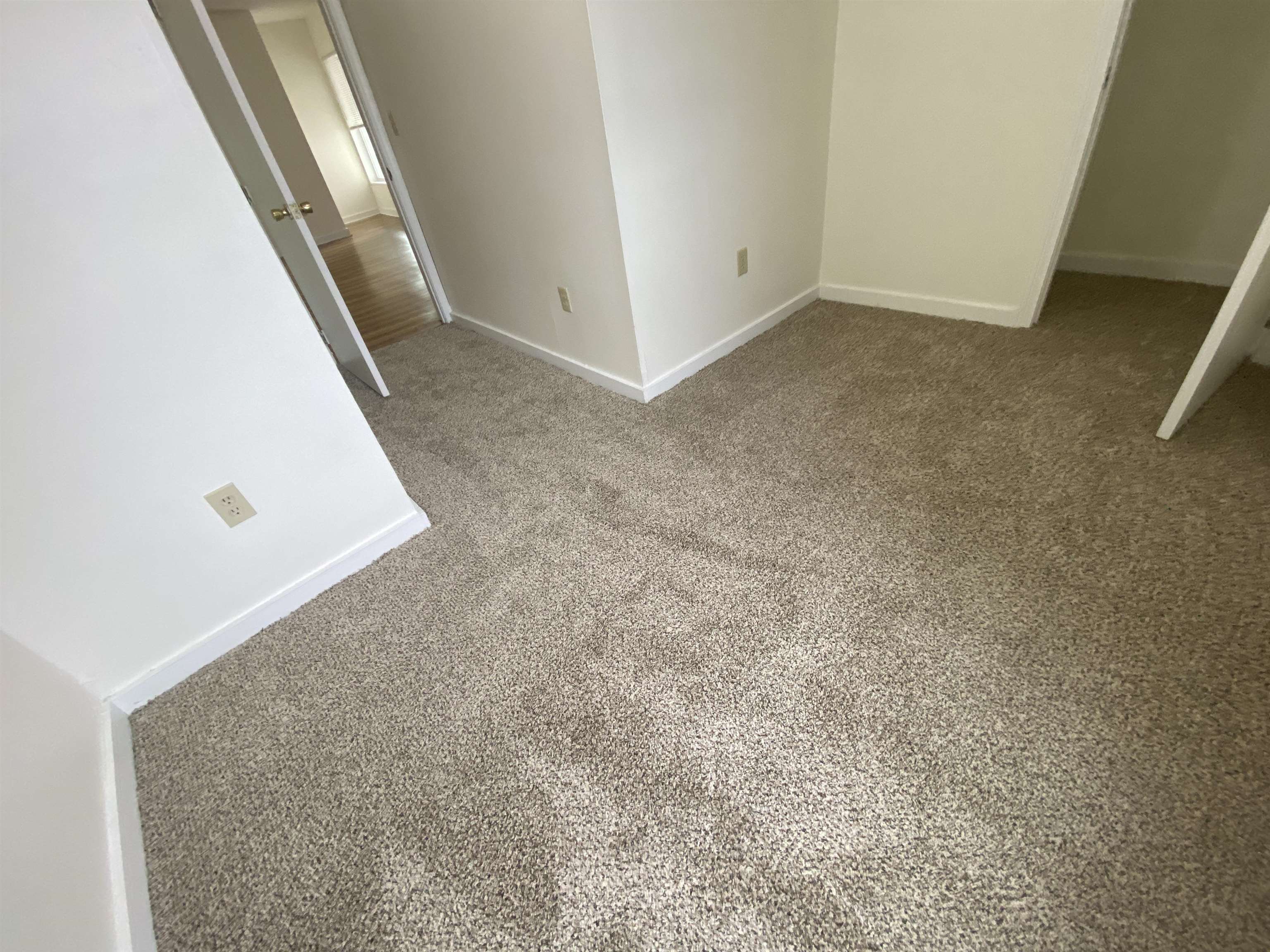 53 Walker Street, Unit 2W Manchester, NH 03102 - Photo 19 of 29