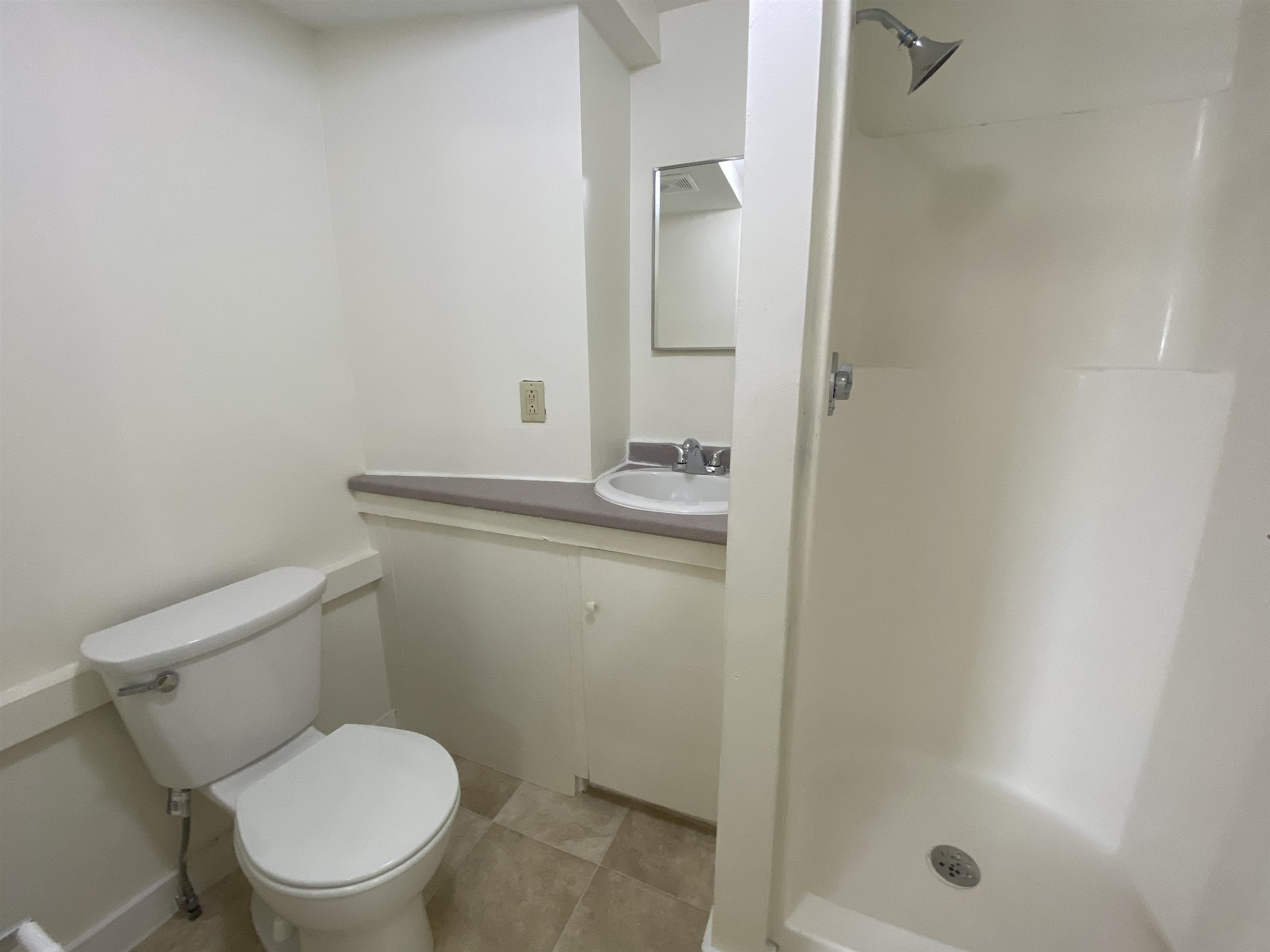 53 Walker Street, Unit 2W Manchester, NH 03102 - Photo 23 of 29