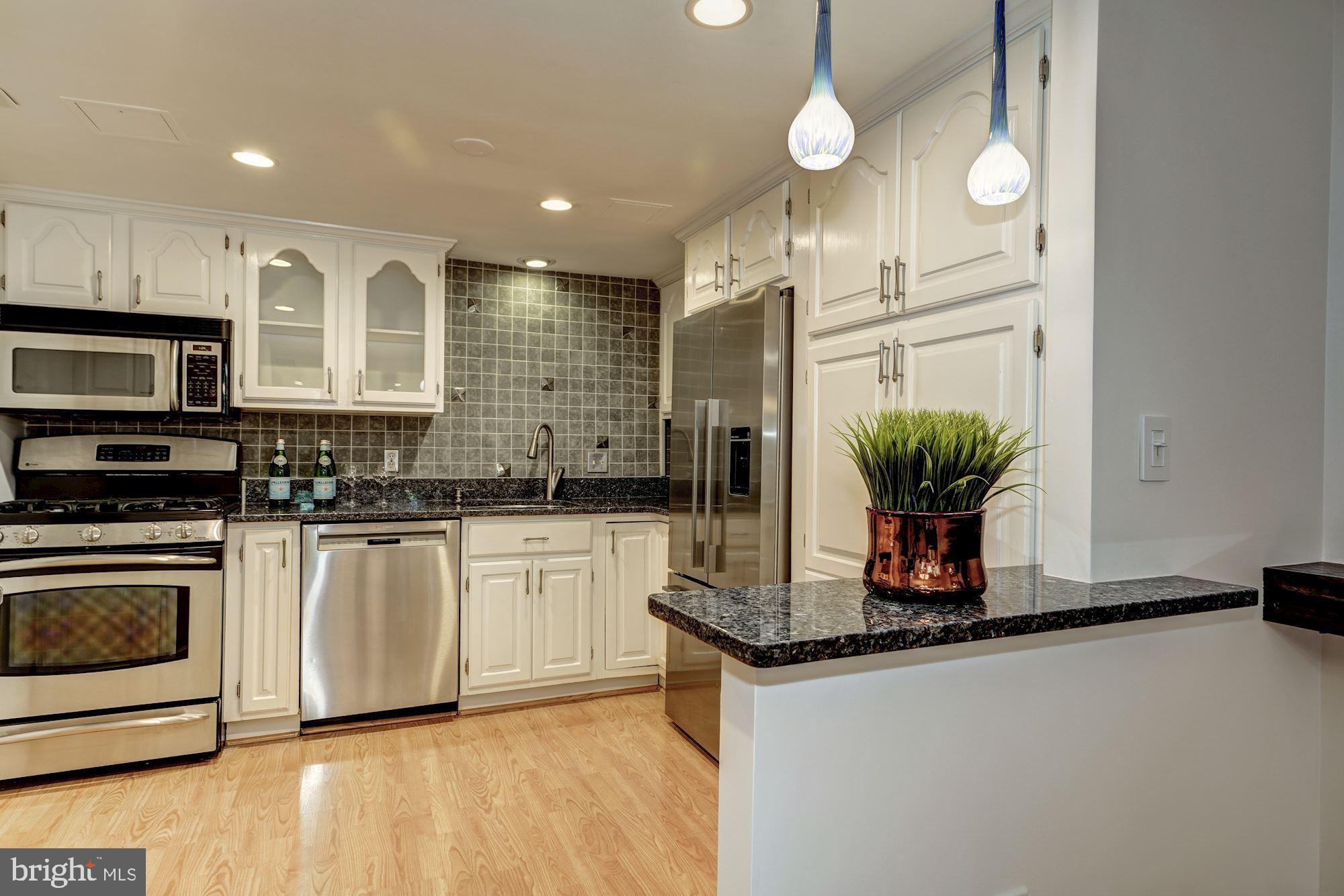 2205 California Street Northwest, Unit 2 Washington, DC 20008 - Photo 10 of 26 Kitchen