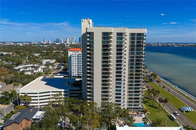 $749,500 | 2413 Bayshore Boulevard, Unit 1504, Tampa, FL 33629