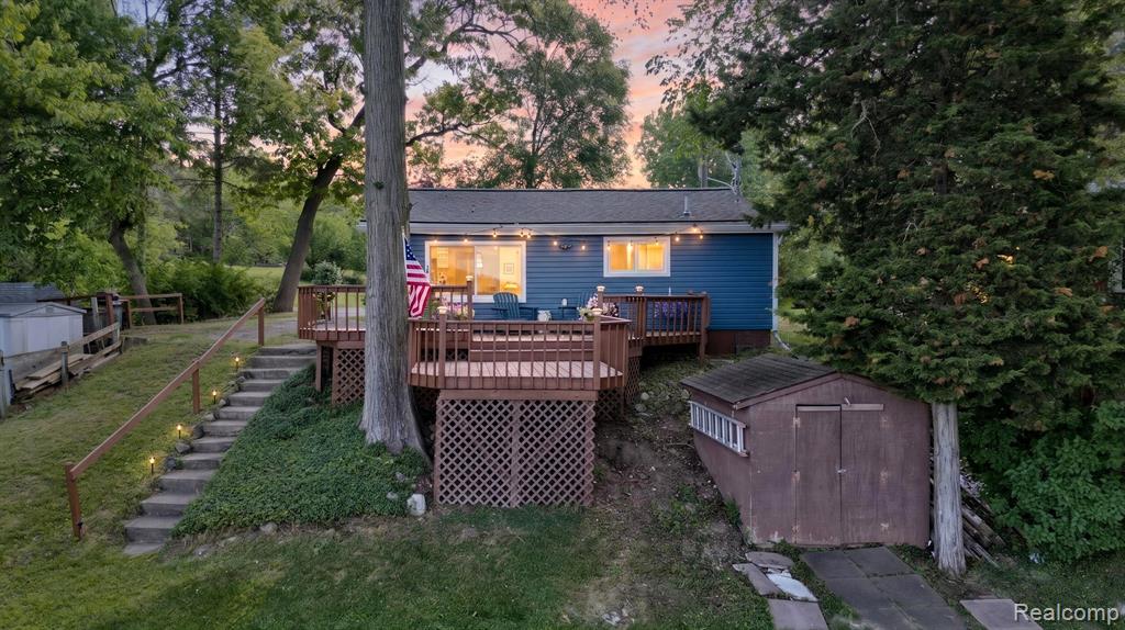 1717 Triangle Lake Road Howell, MI 48843 - Photo 1 of 58