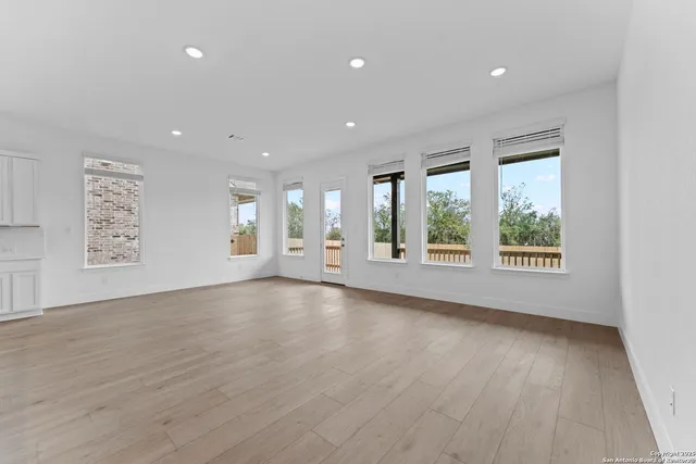 $434,990 | 5512 Paschal Park, New Braunfels, TX 78132