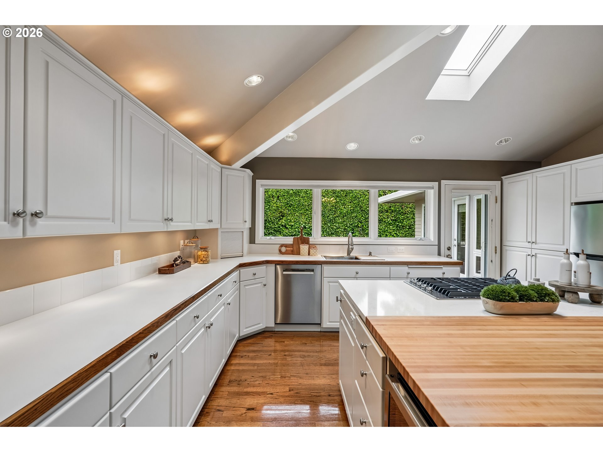 7883 Southwest Linden Road Portland, OR 97225 - Photo 17 of 45