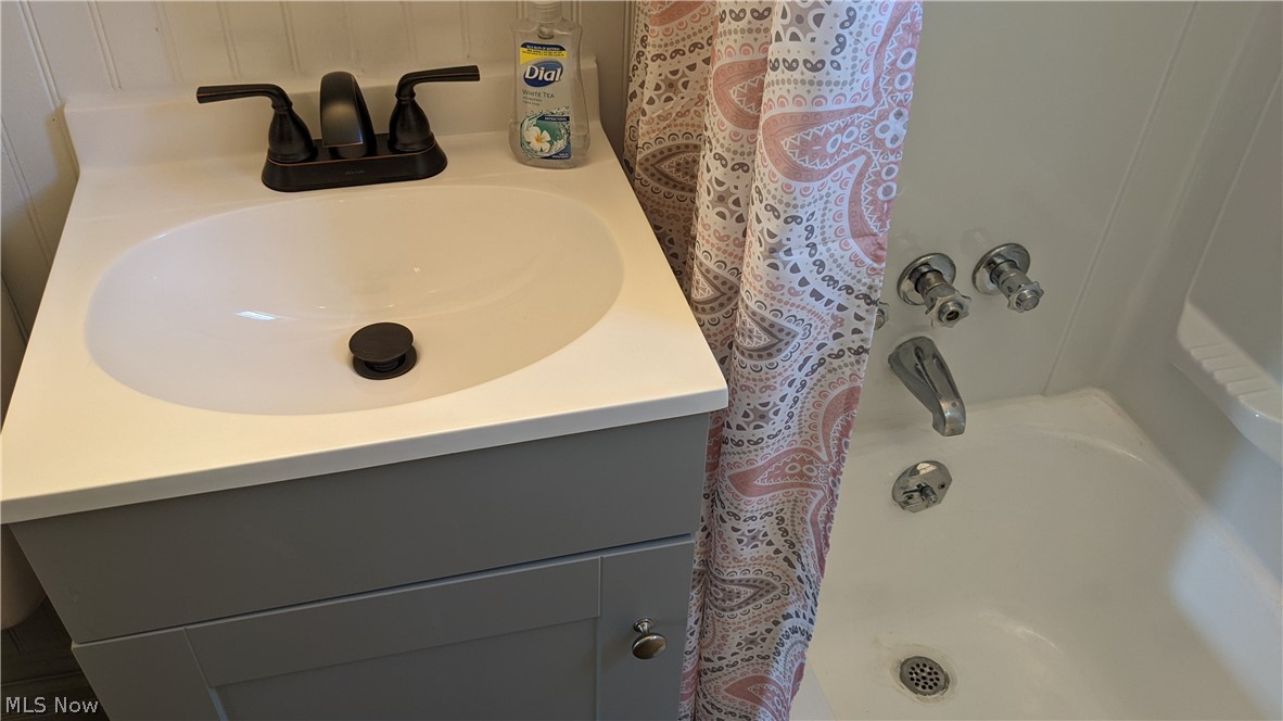 29946 Elgin Road Wickliffe, OH 44092 - Photo 29 of 34 Gallery Image 29