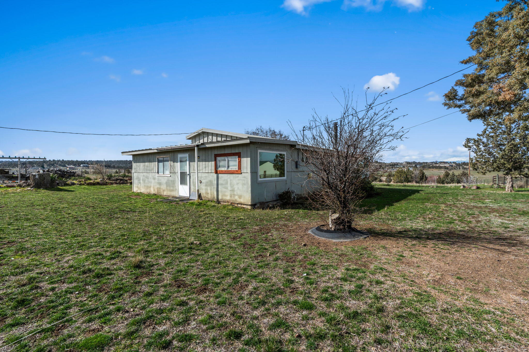 2748 Northeast Loucks Road Madras, OR 97741 - Photo 24 of 35 2026_03_03_2748_ne_louks_road_madras-24