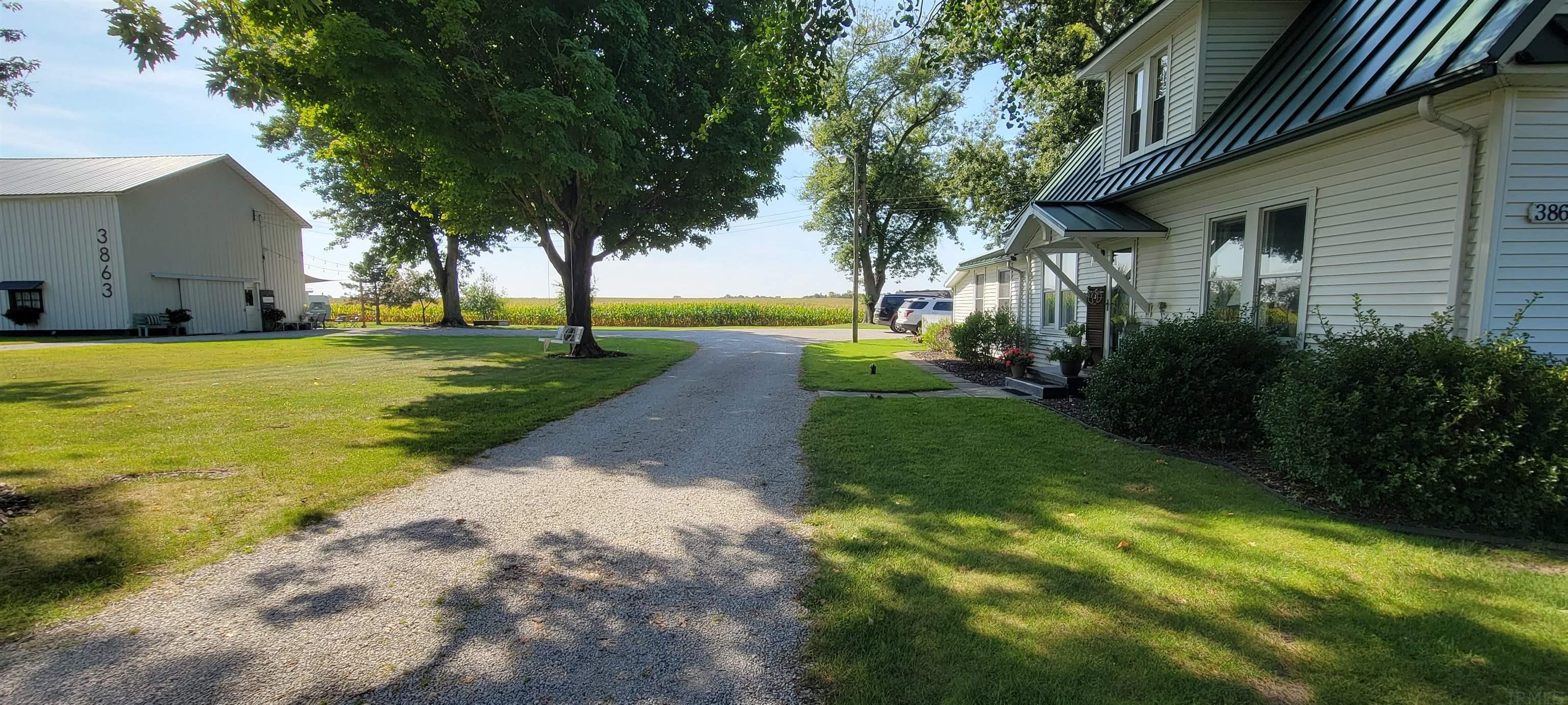 3863 East Armstrong Road Warsaw, IN 46582 - Photo 1 of 35