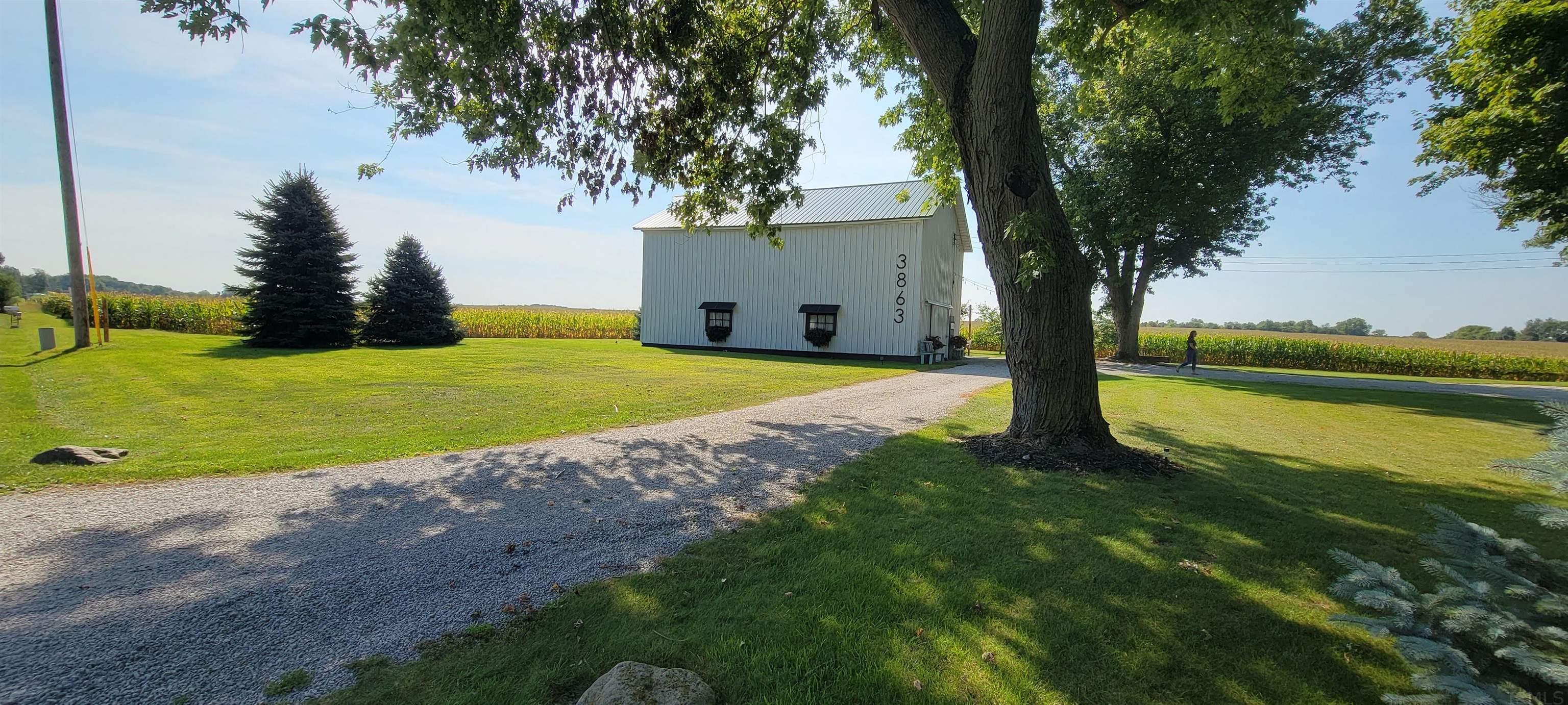 3863 East Armstrong Road Warsaw, IN 46582 - Photo 6 of 35