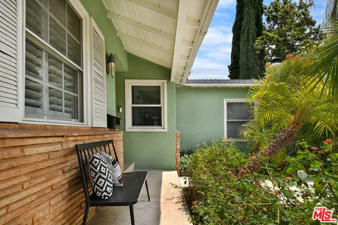 $1,250,000 | 5460 Noble Avenue, Sherman Oaks, CA 91411