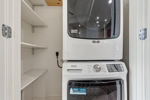 $825,000 | 210 Lee Barton Drive, Unit 517, Austin, TX 78704