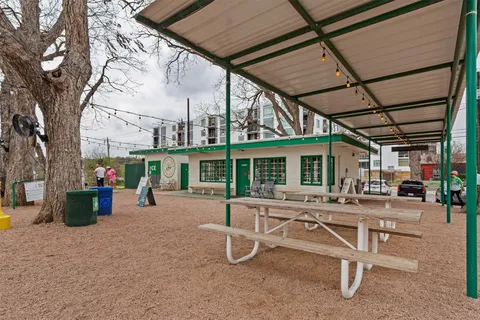 $825,000 | 210 Lee Barton Drive, Unit 517, Austin, TX 78704