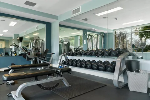 $825,000 | 210 Lee Barton Drive, Unit 517, Austin, TX 78704