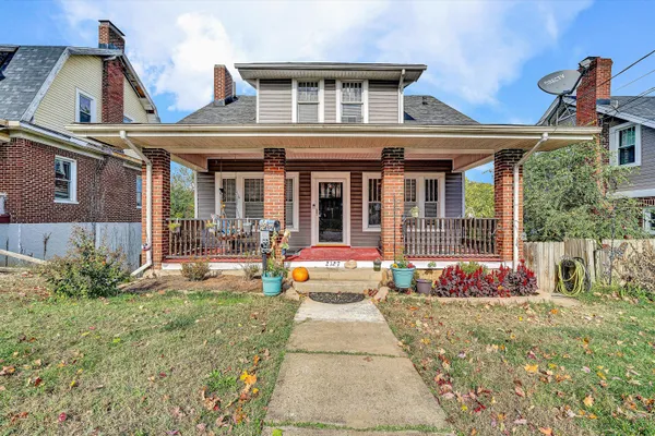 $280,900 | 2127 Denniston Avenue Southwest, Roanoke, VA 24015