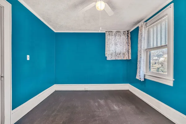 $280,900 | 2127 Denniston Avenue Southwest, Roanoke, VA 24015