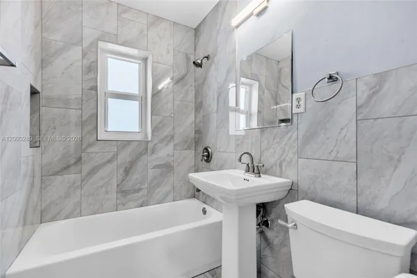 $3,500 | 392 Payne Drive, Miami Springs, FL 33166