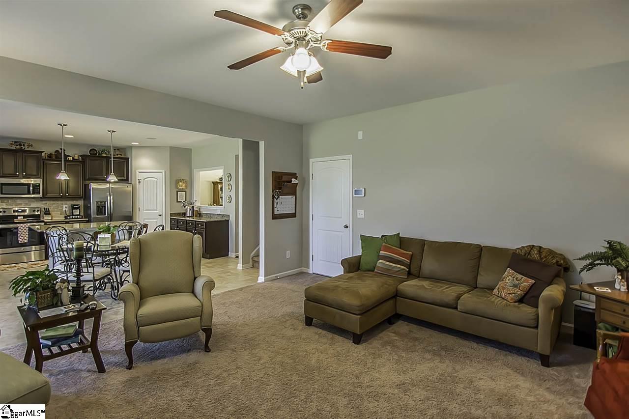 14 Chadmore Street Simpsonville, SC 29680 - Photo 19 of 35