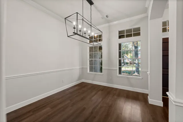 $500,000 | 35 Valley Mead Place, The Woodlands, TX 77384