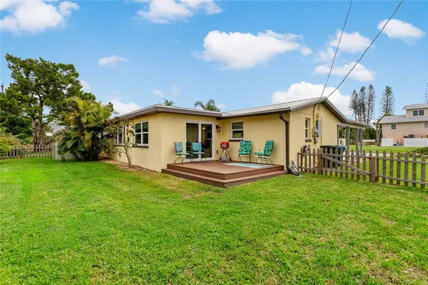 $3,650 | 1675 Blakemore Lane, Sarasota, FL 34231