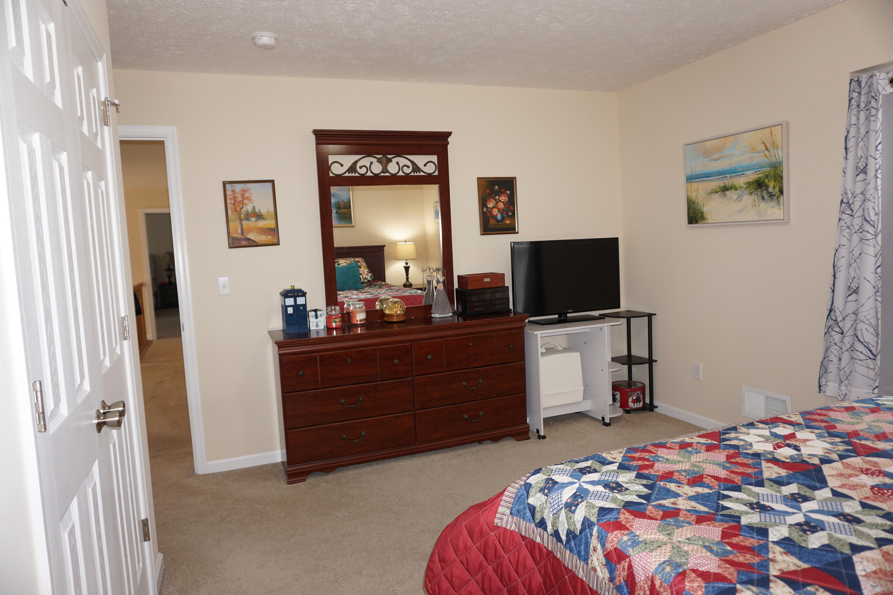 1342 Clover Road Long Pond, PA 18334 - Photo 22 of 28 DSC04592