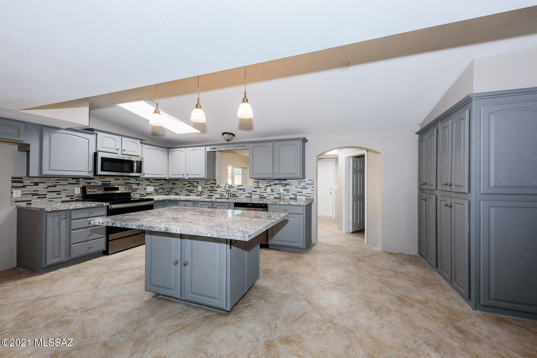 3501 South Randi Place Tucson, AZ 85730 - Photo 1 of 20